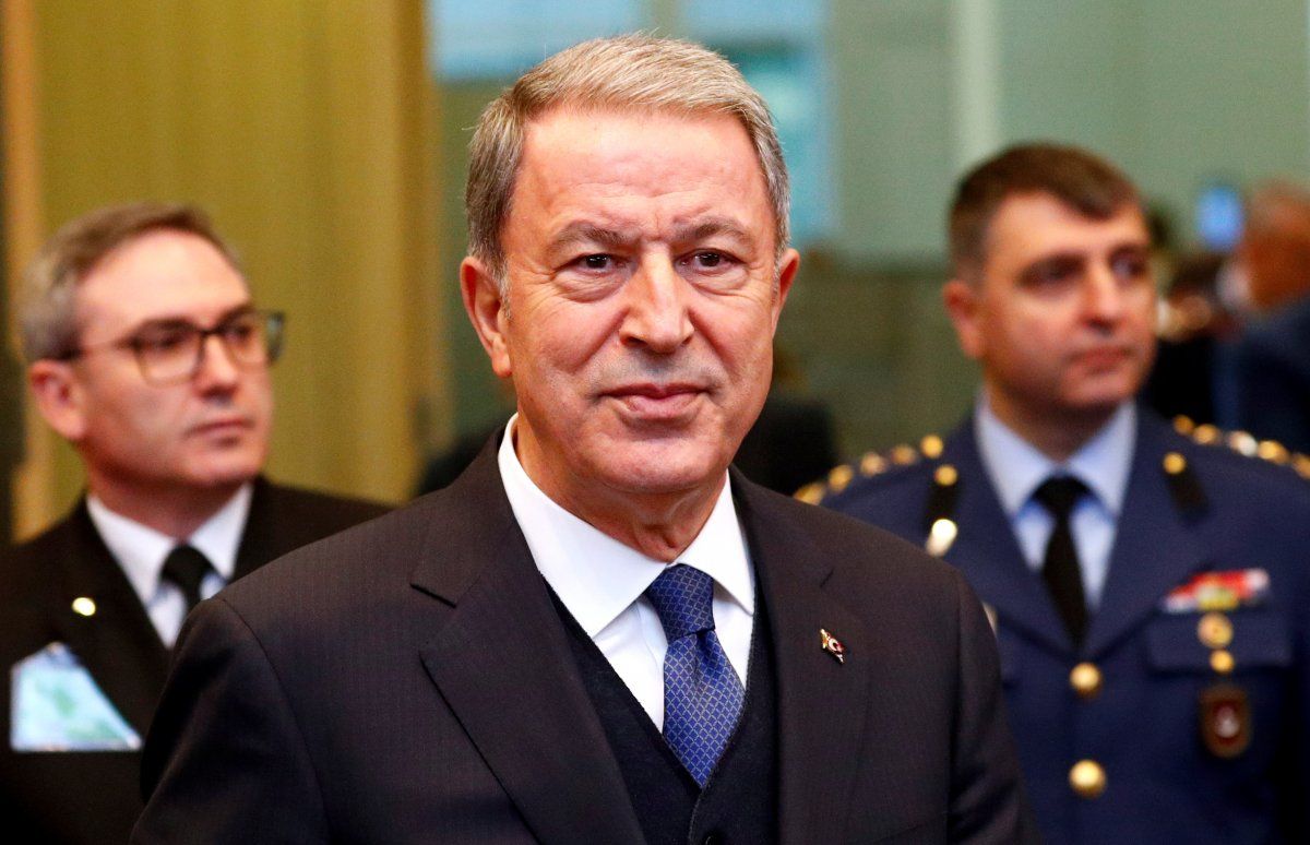 Hulusi Akar: Terörist neredeyse, hedefimiz orası