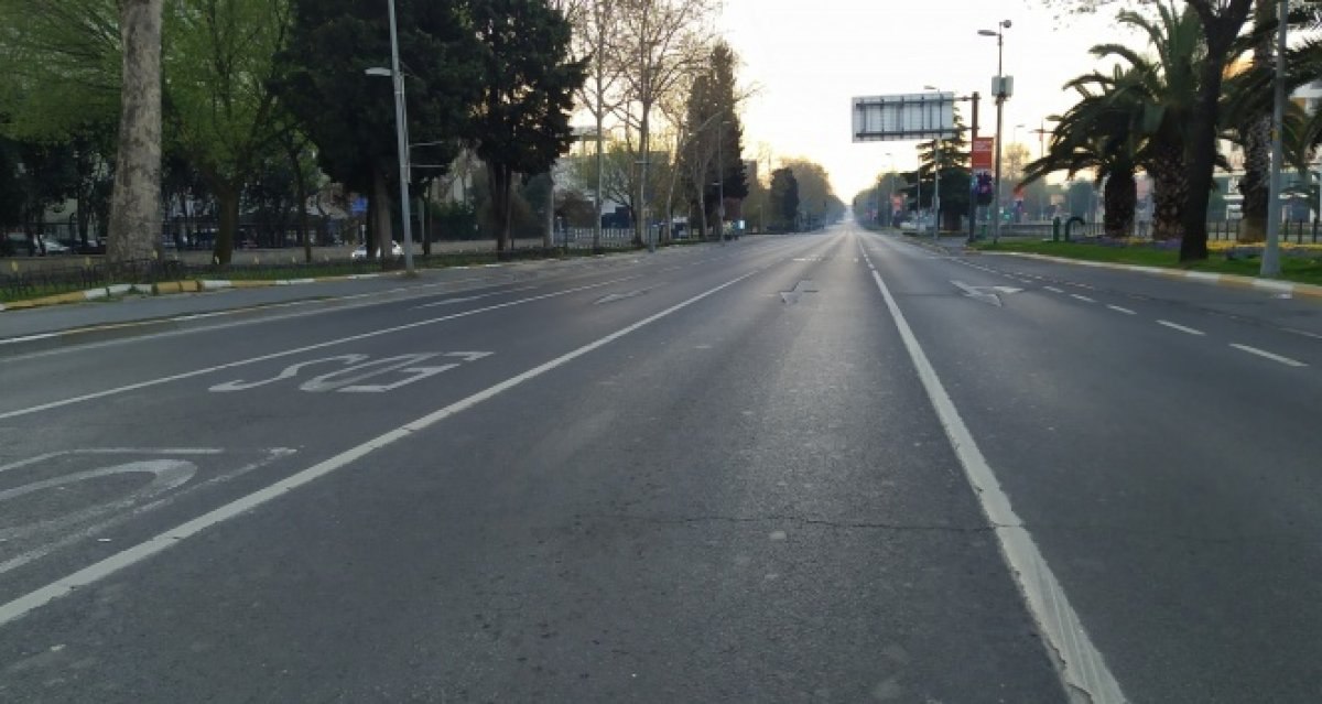 Bayramın ilk sabahı İstanbul caddeleri boş kaldı
