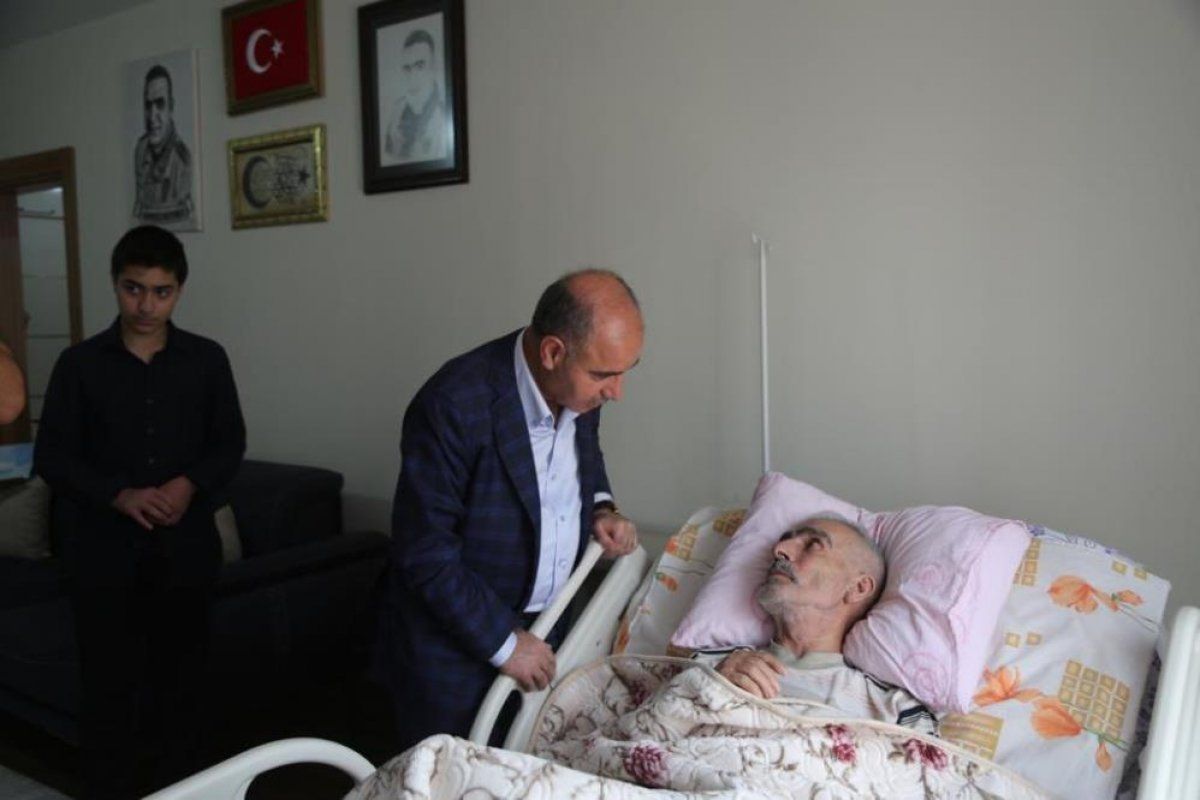 Emniyet Genel Müdürü Aktaş’tan kahraman şehit Fethi Sekin’in babasına ziyaret