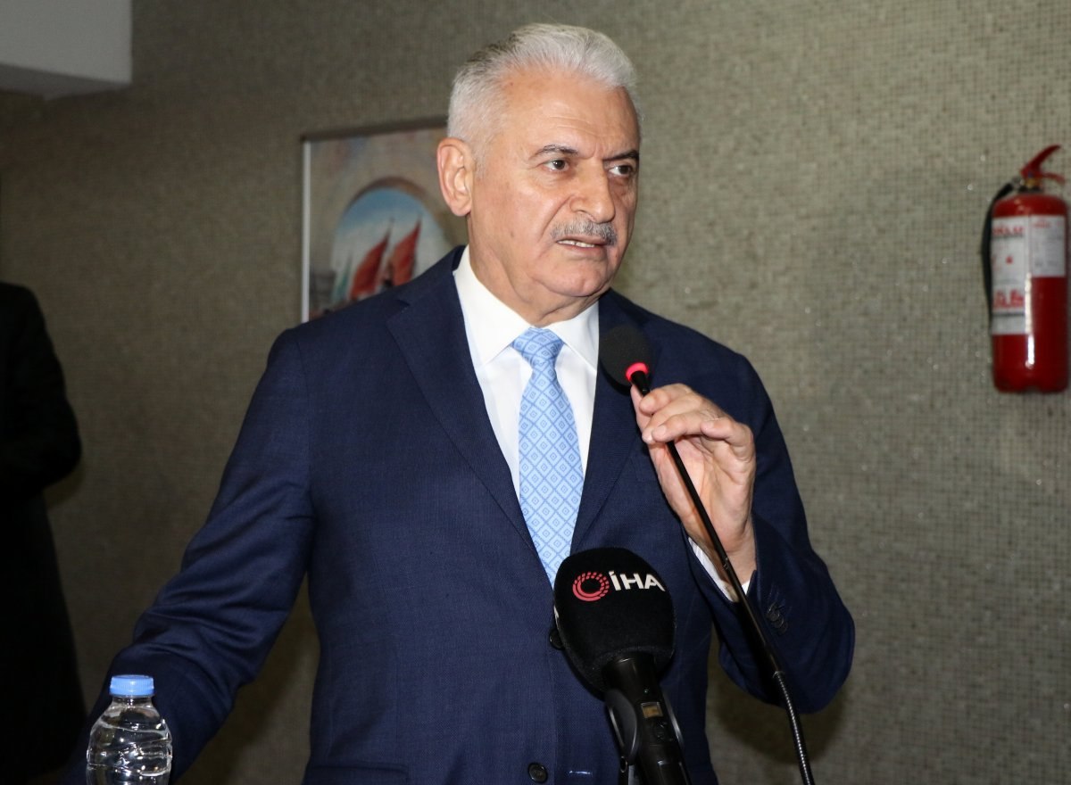 Binali Yıldırım’a memleketi Erzincan’da sevgi seli