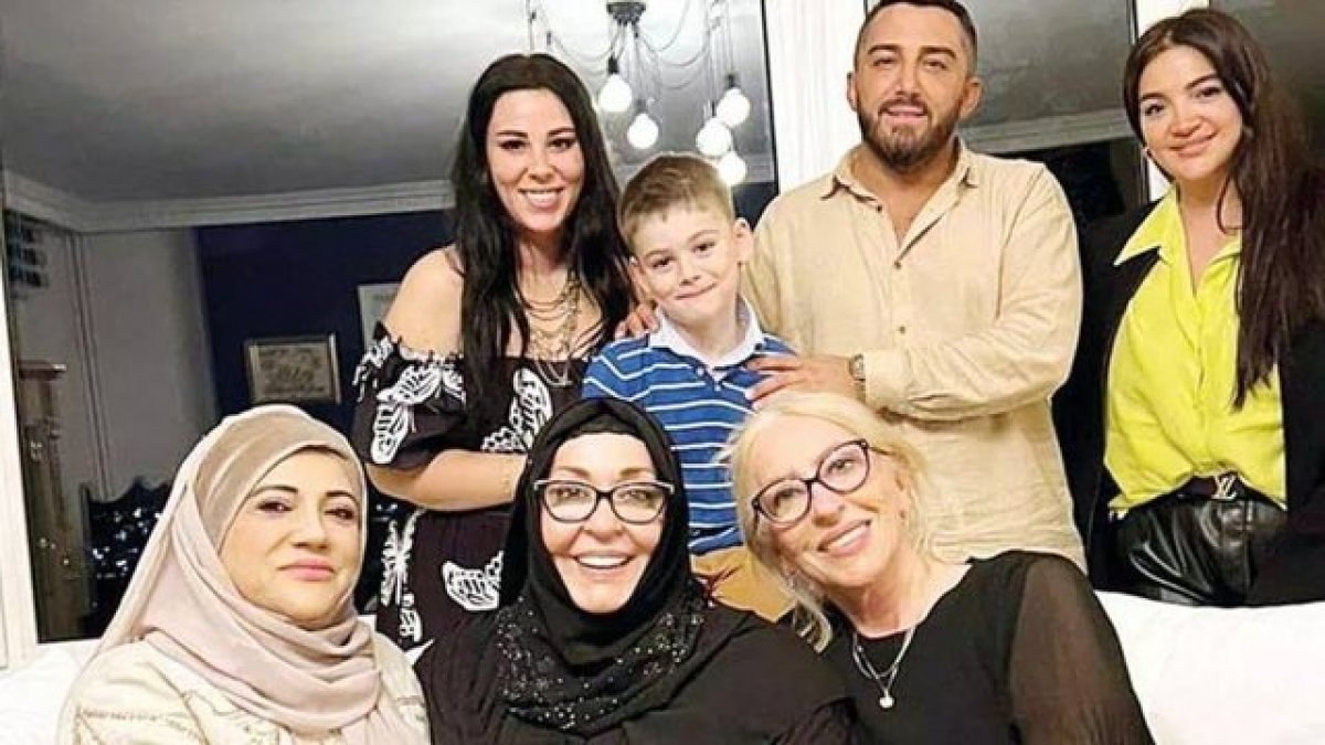 Kızı Tuğçe yeniden evleniyor! İşte Ferdi Tayfur'un müstakbel damadı...