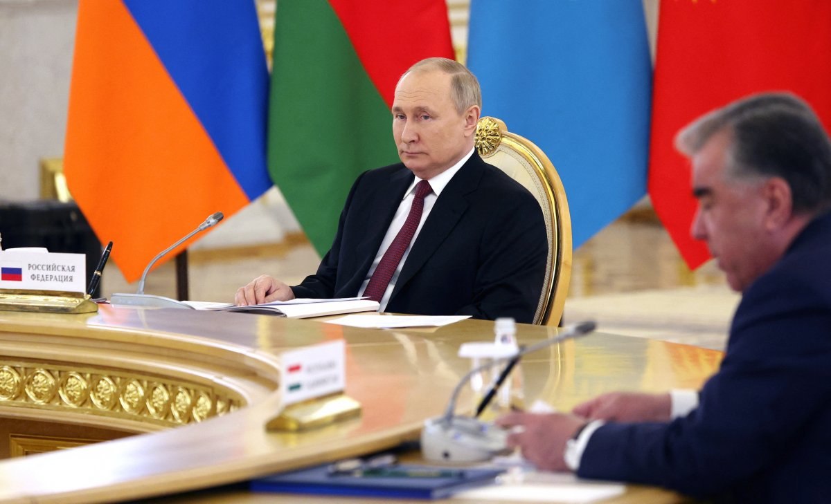 Vladimir Putin: İsveç ve Finlandiya ile sorunumuz yok