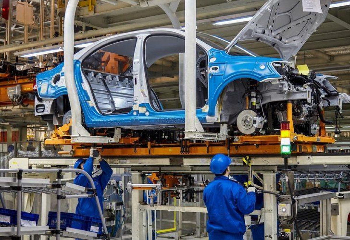 İlk 4 ayda otomotiv üretimi yüzde 9 azaldı
