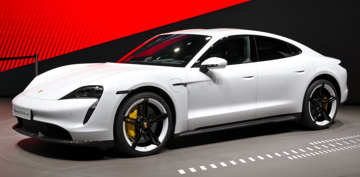 Porsche, Türkiye'deki ilk batarya onarım merkezini açtı