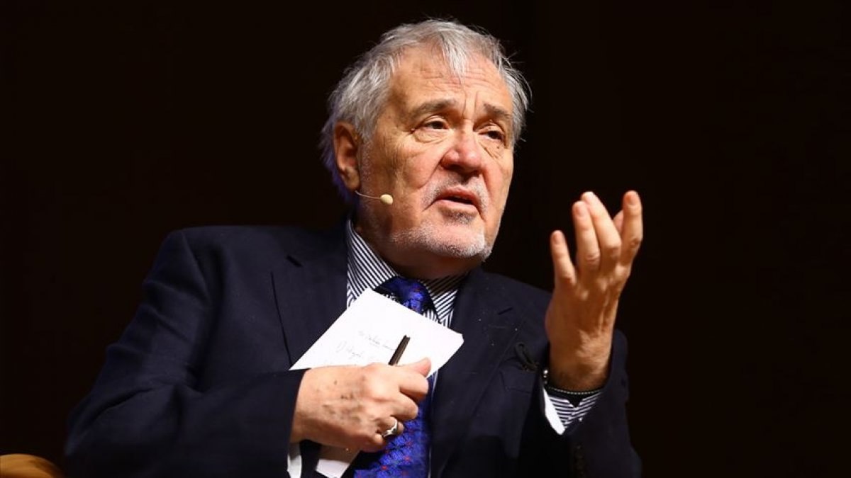 İlber Ortaylı: Dünya Türkleri bekliyor
