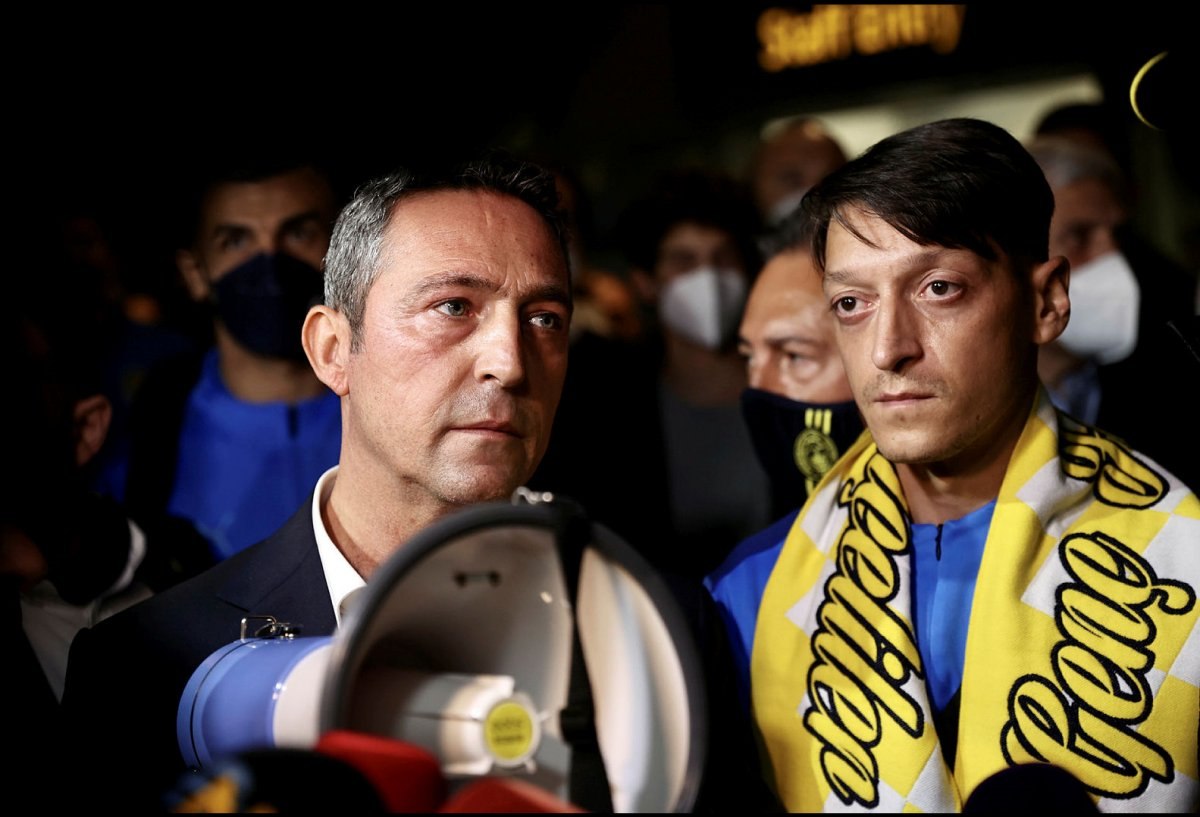Mesut Özil, başkan Ali Koç'la görüştü