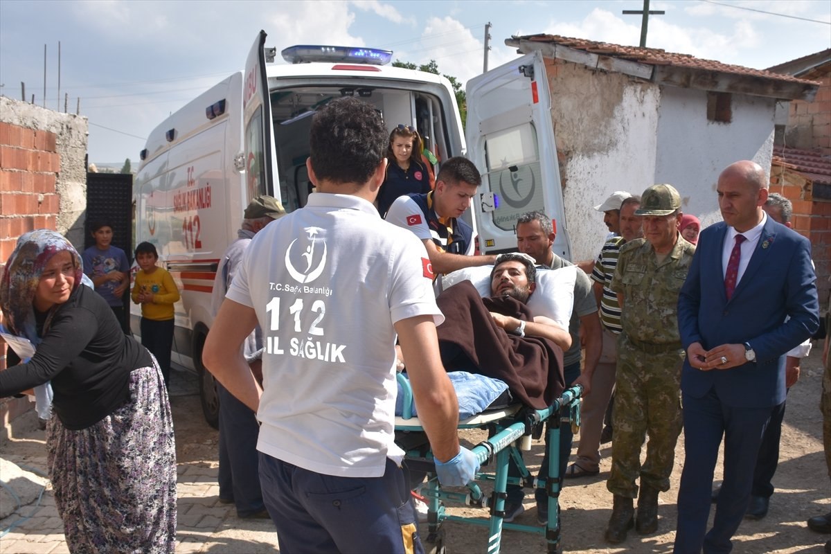 Operasyonda yaralanan asker Afyonkarahisar'daki evine döndü