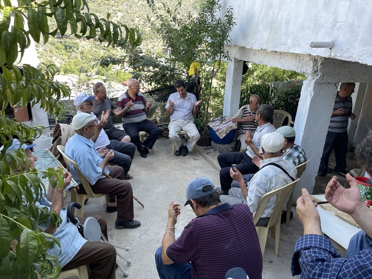 Aydın'da 62 yıllık evli çift, aynı gün vefat etti