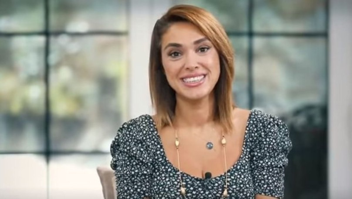 Zuhal Topal'dan bikinili poz geldi, sosyal medya yıkıldı! Islak saçlarıyla kumsalda...