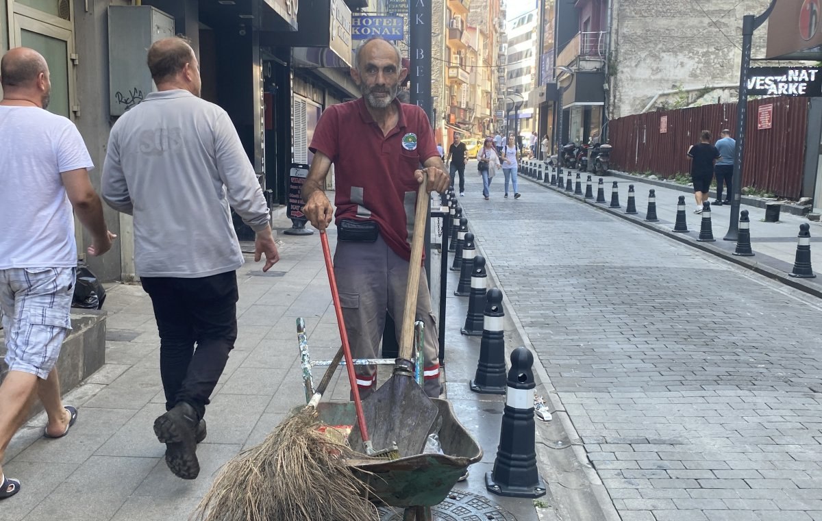 Zonguldak'ta temizlik işçisinden örnek davranış