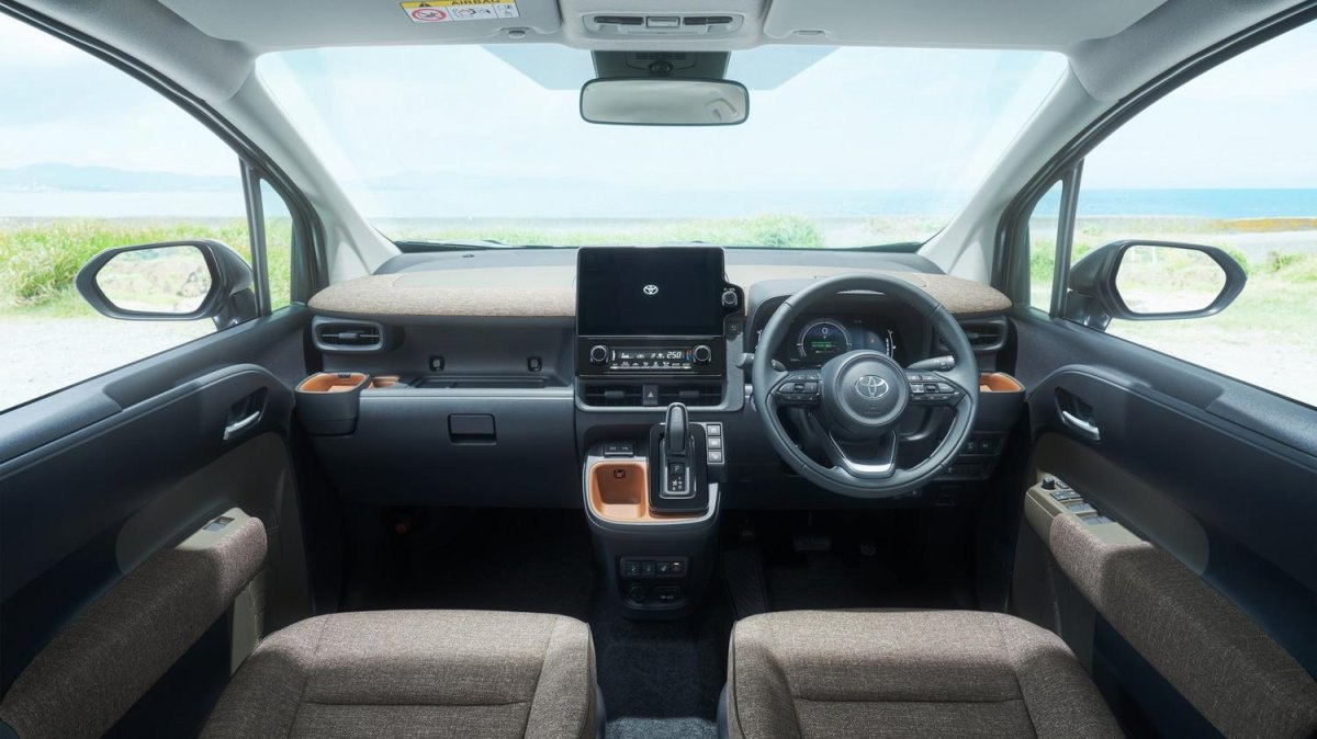 Yeni Toyota Sienta tanıtıldı: İşte fiyatı ve özellikleri