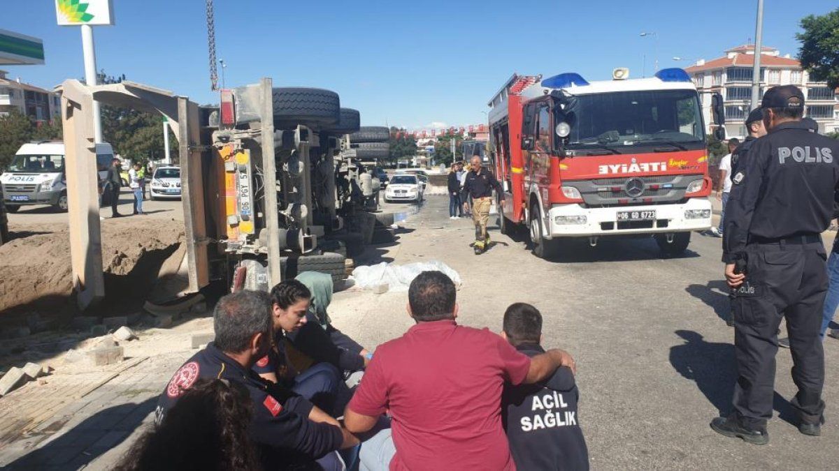 Bakan Koca'dan vefat eden sağlık çalışanıyla ilgili paylaşım