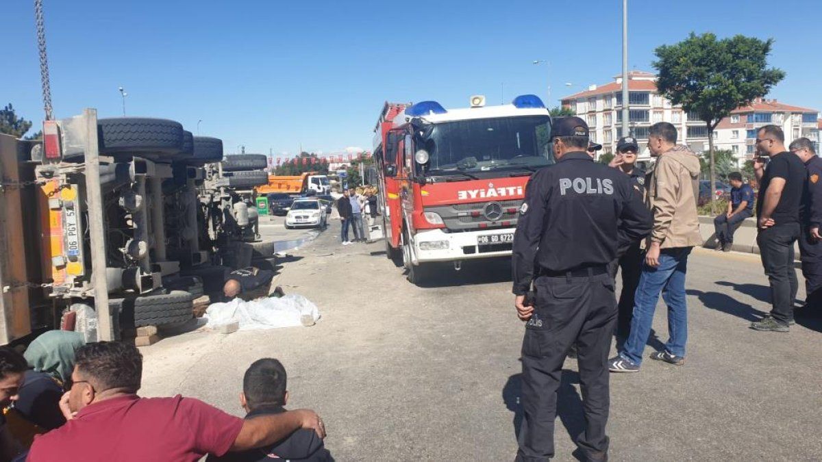 Bakan Koca'dan vefat eden sağlık çalışanıyla ilgili paylaşım