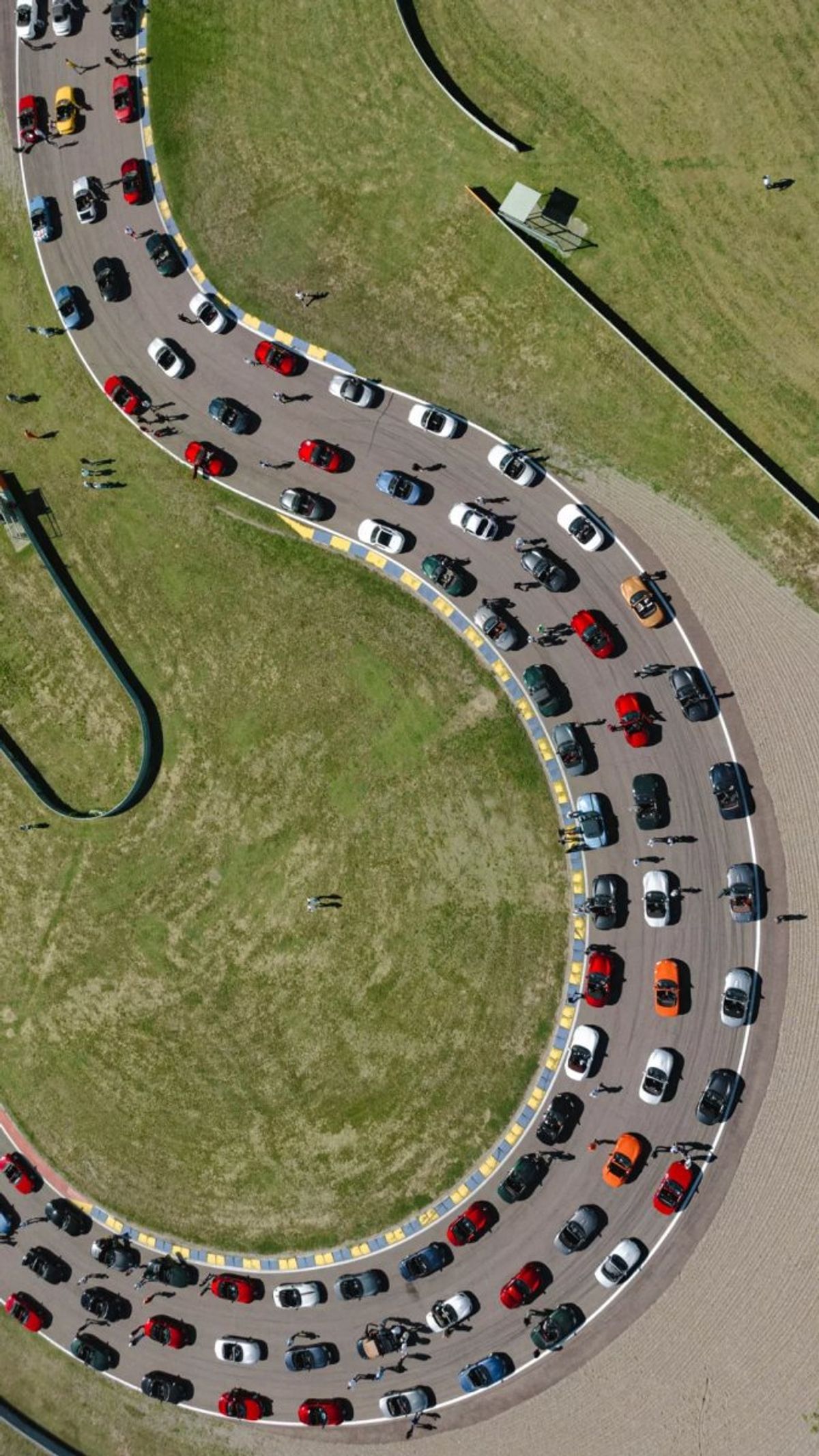 Mazda, MX-5 ile dünya rekoru kırdı