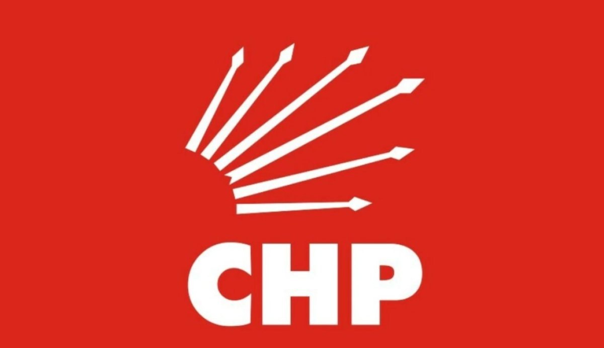CHP Burdur merkez ilçe başkan ve yönetimi istifa etti
