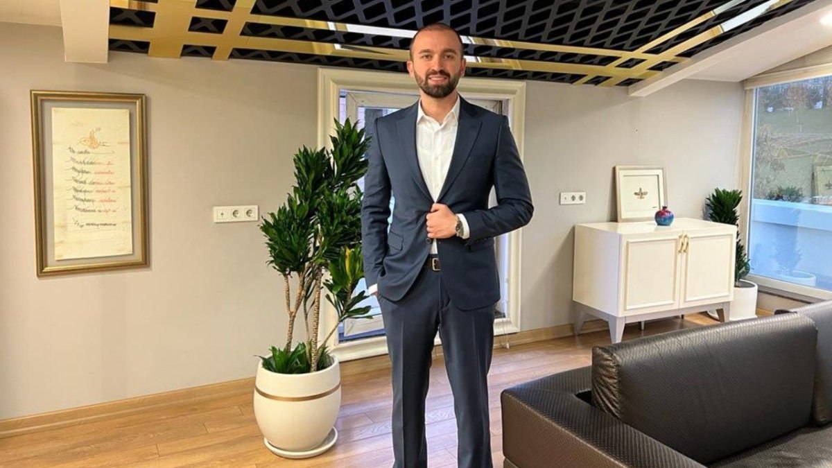 Ahmet Ataş kimdir?