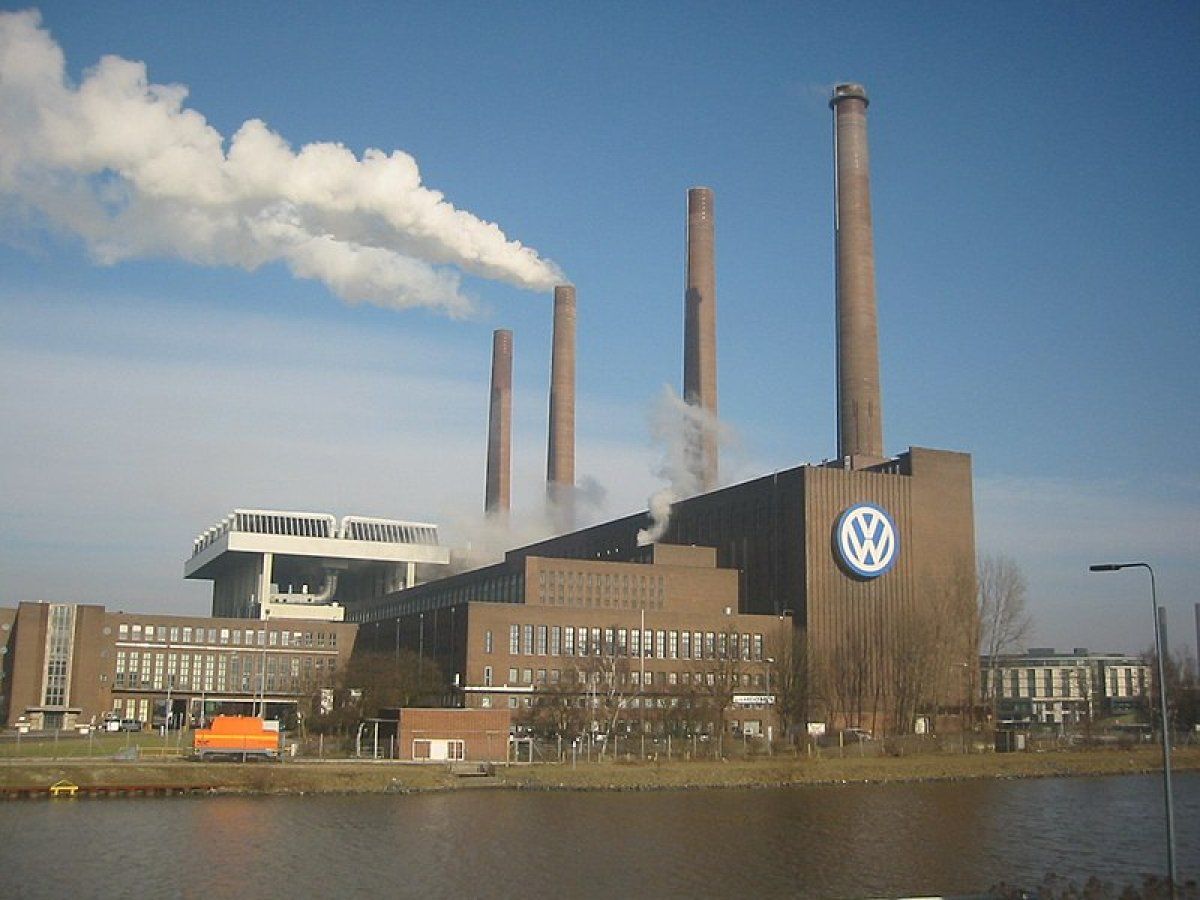 Volkswagen'in ana fabrikasında üretim duruyor
