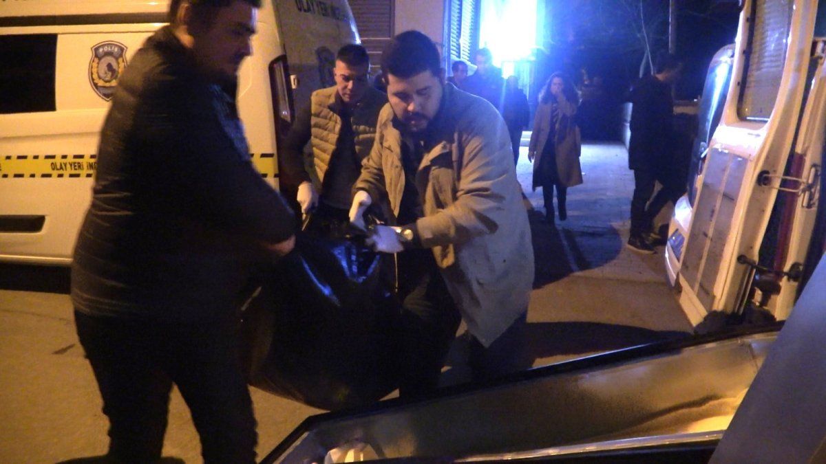 Denizli'de öğretmen kadın, evinde ölü bulundu