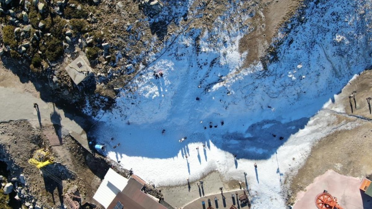 Uludağ'da beklenen kar gelmedi