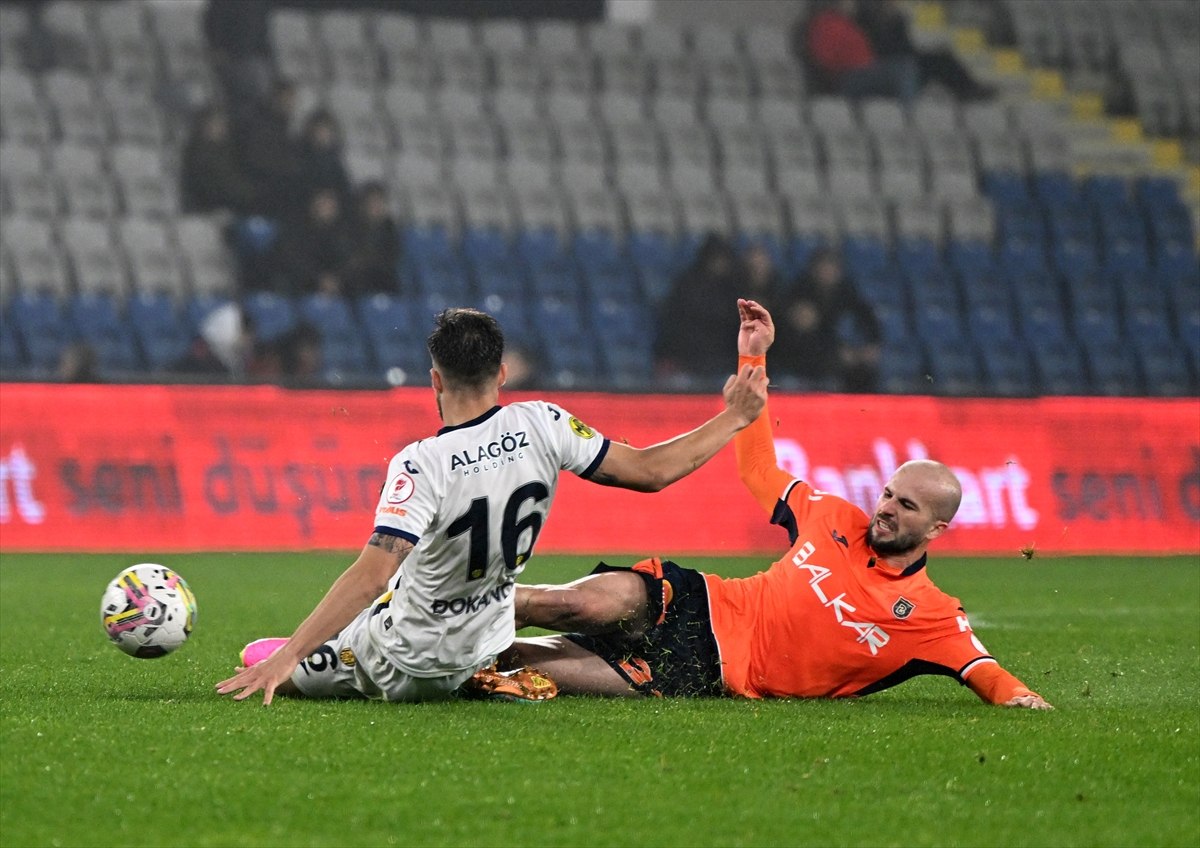 başakşehir son dakika golüyle ankaragücü nü yendi