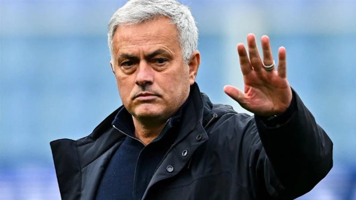 Psg Jose Mourinho Ile Temasa Geçti 