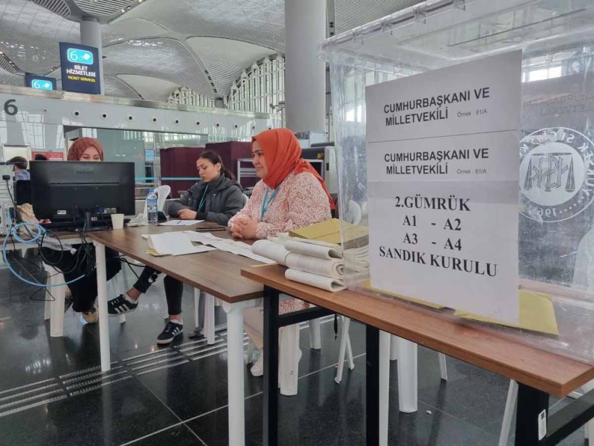 İstanbul Havaalanı nda oy kullanma işlemi sürüyor