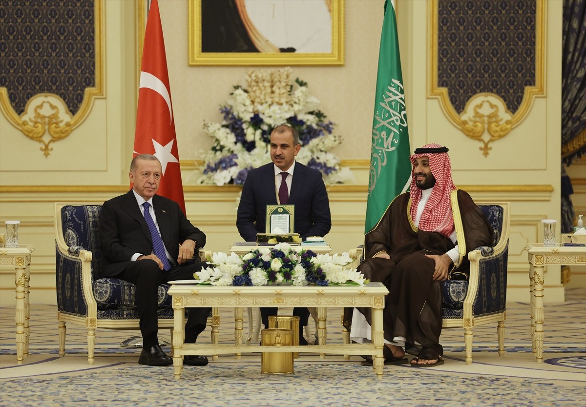 Cumhurbaşkanı Erdoğan Suudi Arabistan'da