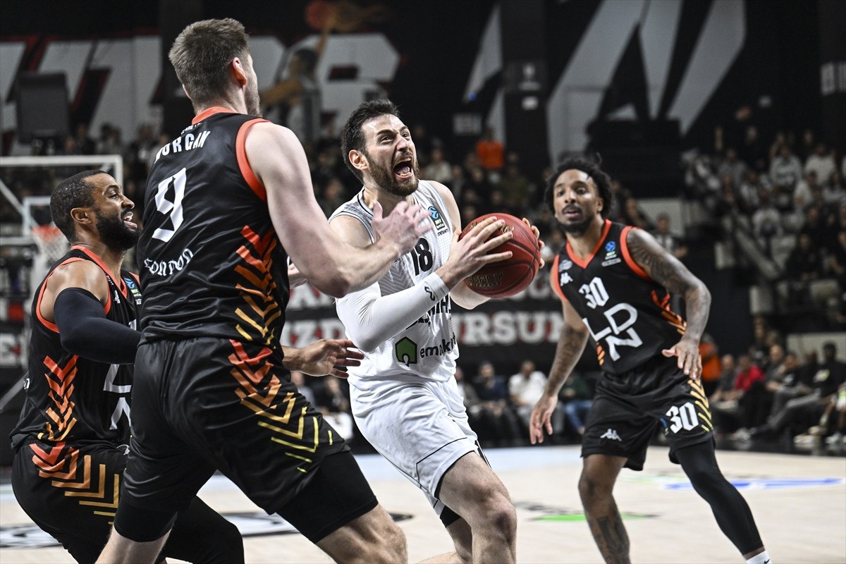 Beşiktaş, London Lions'a mağlup oldu