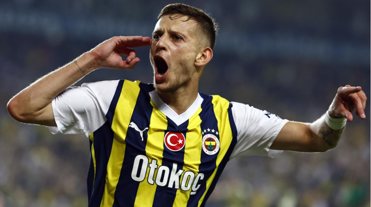 Süper Lig Tarihine Geçecek Bonservis Bedeli Sebastian Szymanski Fenerbahçeden Ayrılıyor Mu 8479