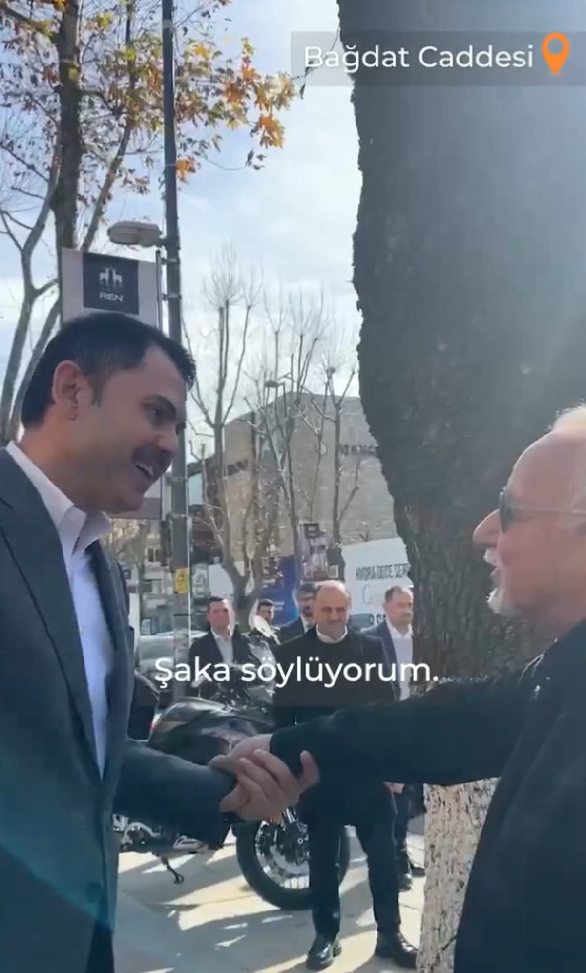 Murat Kurum İstanbul'u karış karış geziyor! Bağdat Caddesi'nde vatandaşlarla buluştu