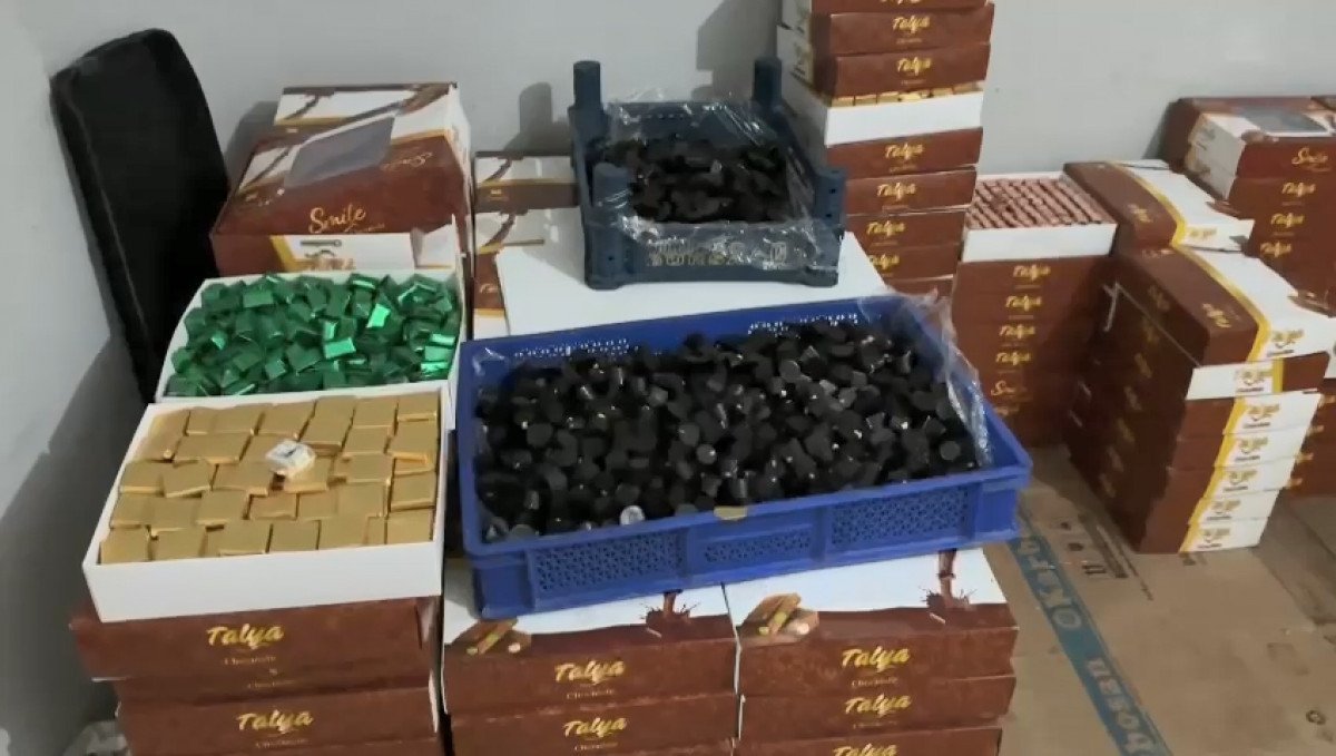 Bursa'da çikolata imalathanesine operasyon: 2 gözaltı