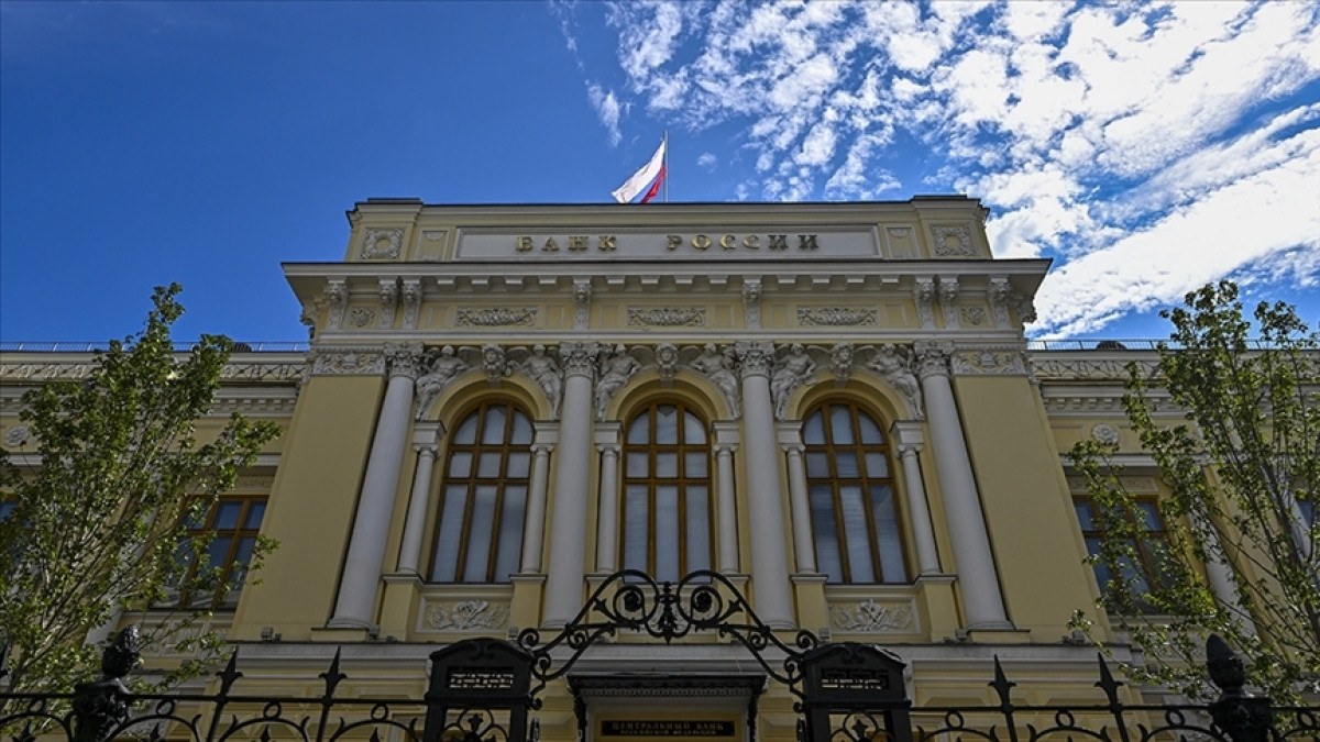 Rusya Merkez Bankası'ndan Faiz İndirimi Kararı