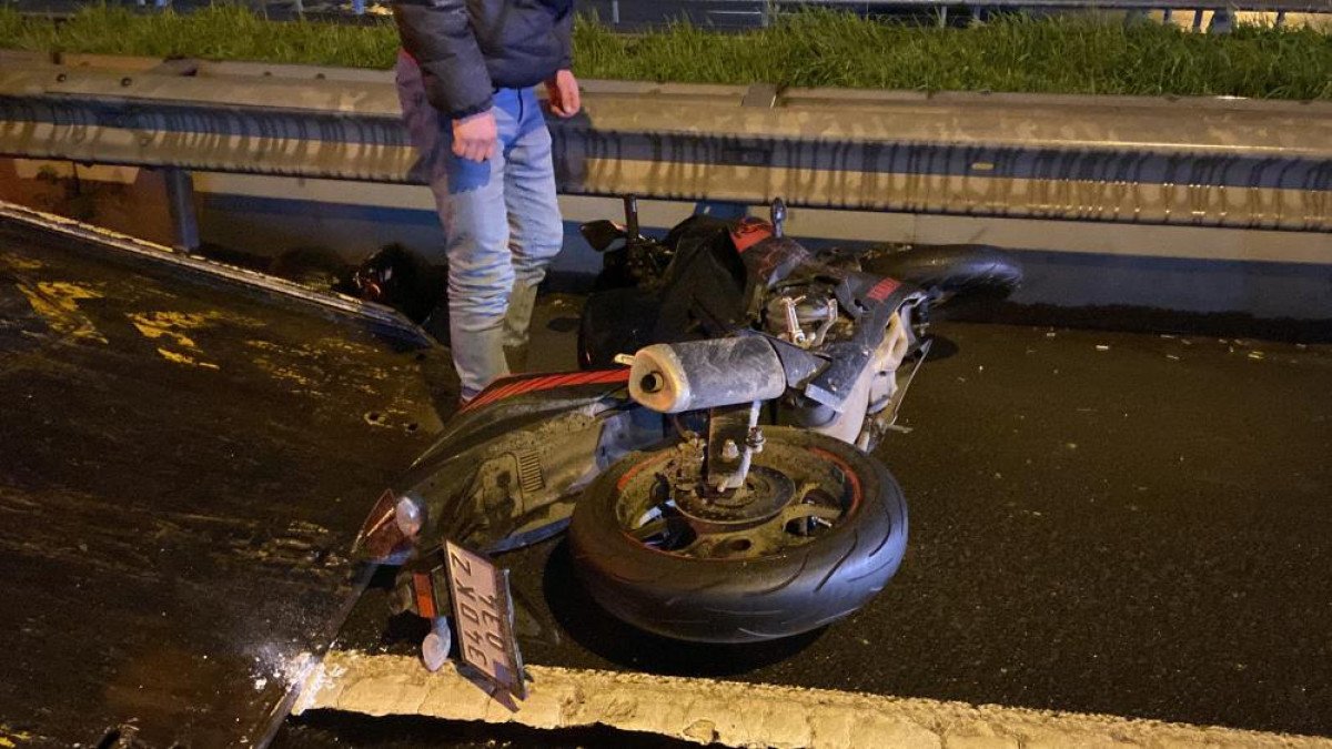 İstanbul Şişli'de bariyerlere çarpan motosiklet sürücüsü can verdi