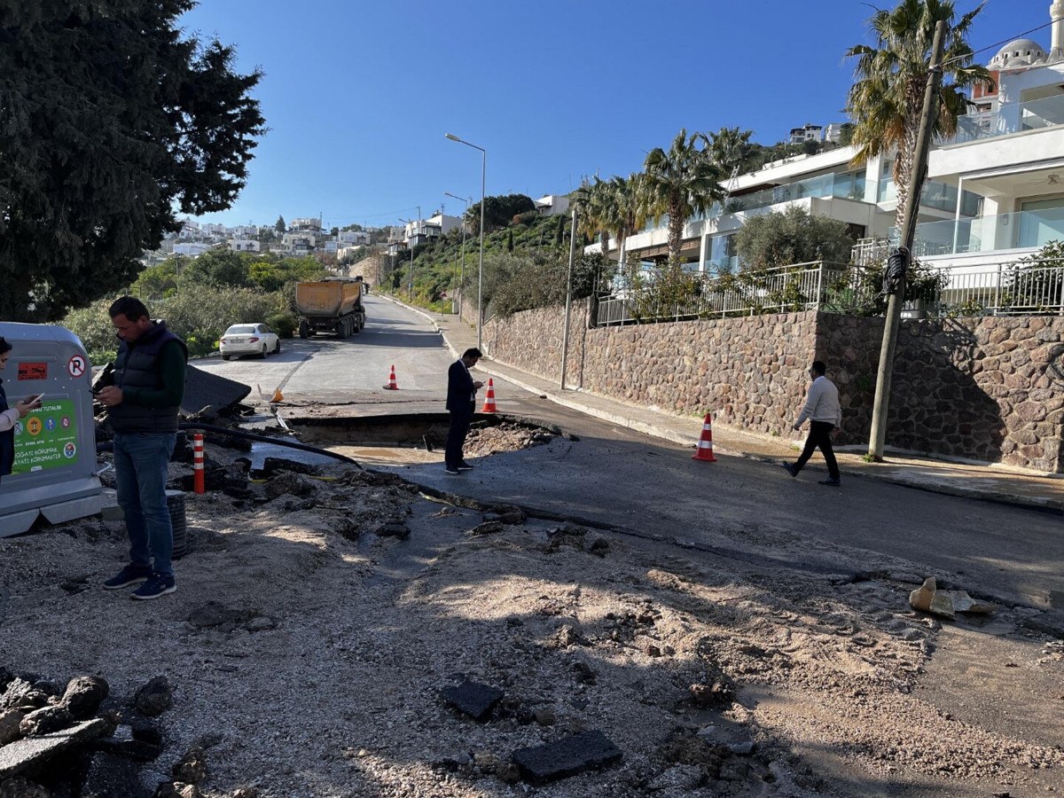 Bodrum'da yine isale hattı patladı