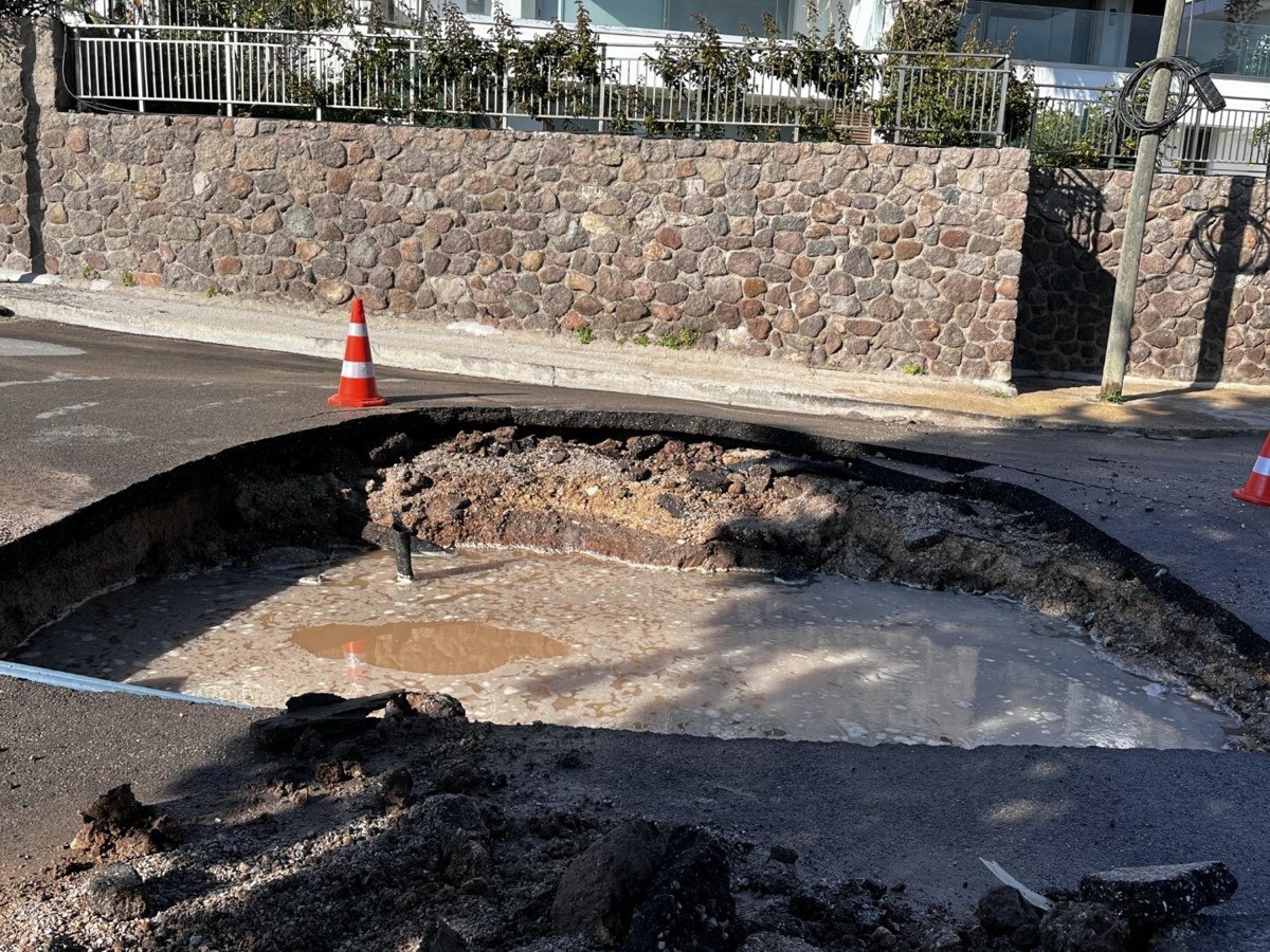 Bodrum'da yine isale hattı patladı