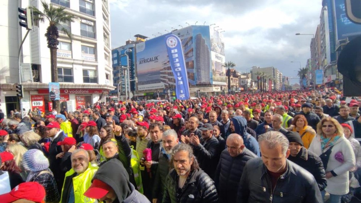 İzmir Belediye Çalışanları İş Bırakma