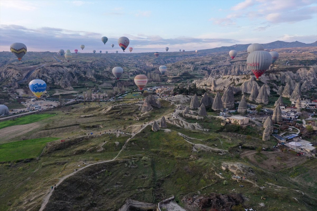 Kapadokya, Ramazan Bayramında Turist Akınına Uğradı