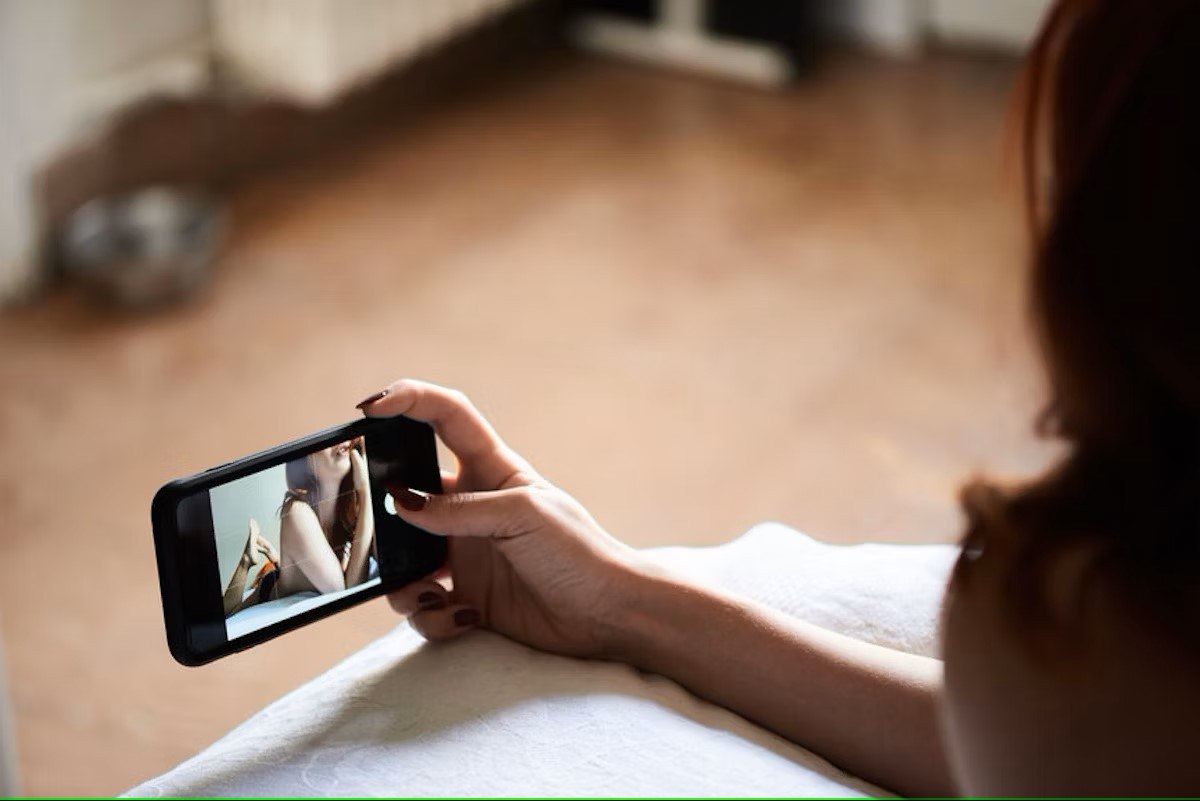 Sexting nedir, nasıl yapılır? Sextingin 5 kuralı