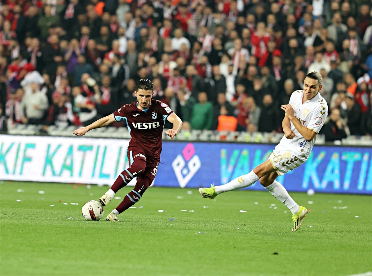 Karadeniz derbisinde Samsunspor, Trabzonspor'u malup etti
