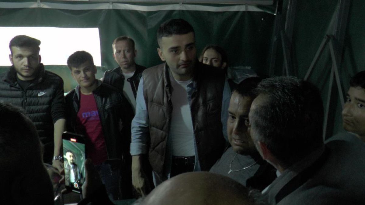CZN Burak, kazada ölen Kayserili fenomenin taziyesine katıldı - Resim : 1