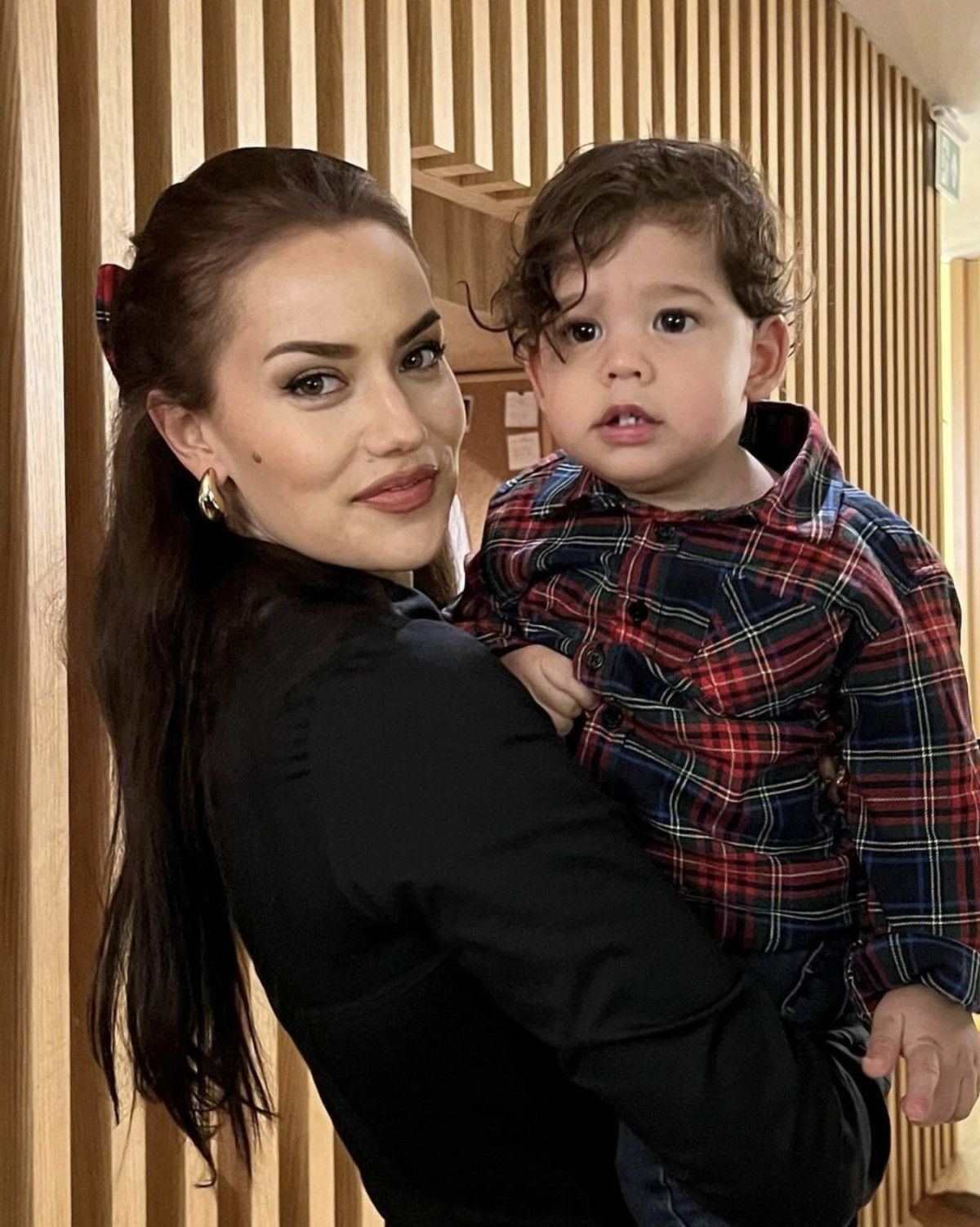 38 ya��na basan Fahriye Evcen'in pastas� g�ndem oldu