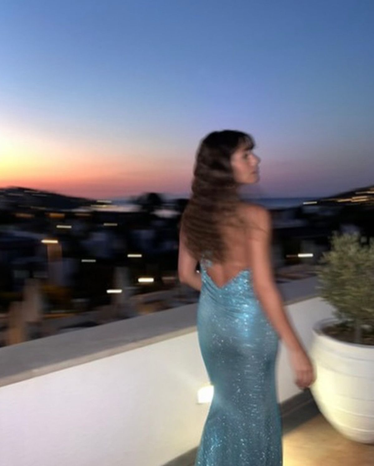 Sıla Türkoğlu: Güzelliği ve Oyunculuğuyla Parlayan Yıldız