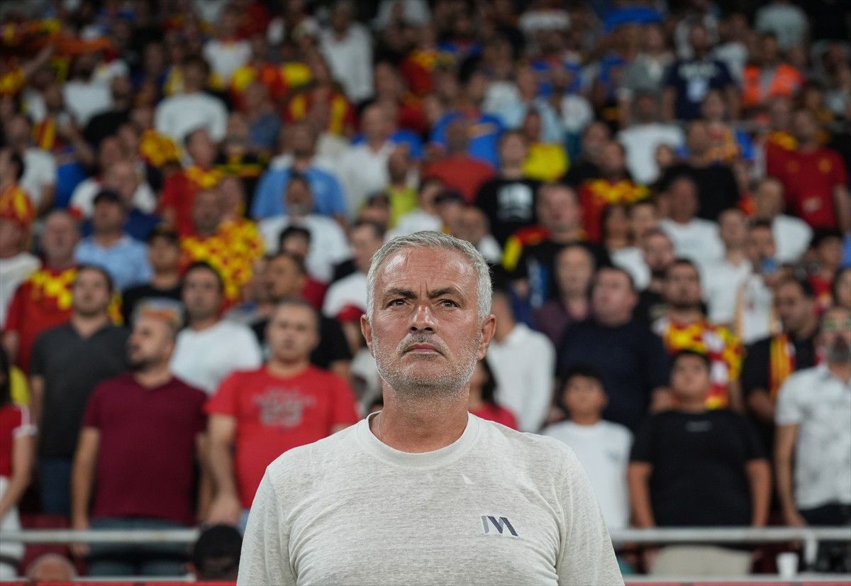 "Es Tut Weh!" Technik Direktörümüz Jose Mourinho, Maç Sonu Açıklamalarda Bulundu – Emotionale Worte! - 500cste