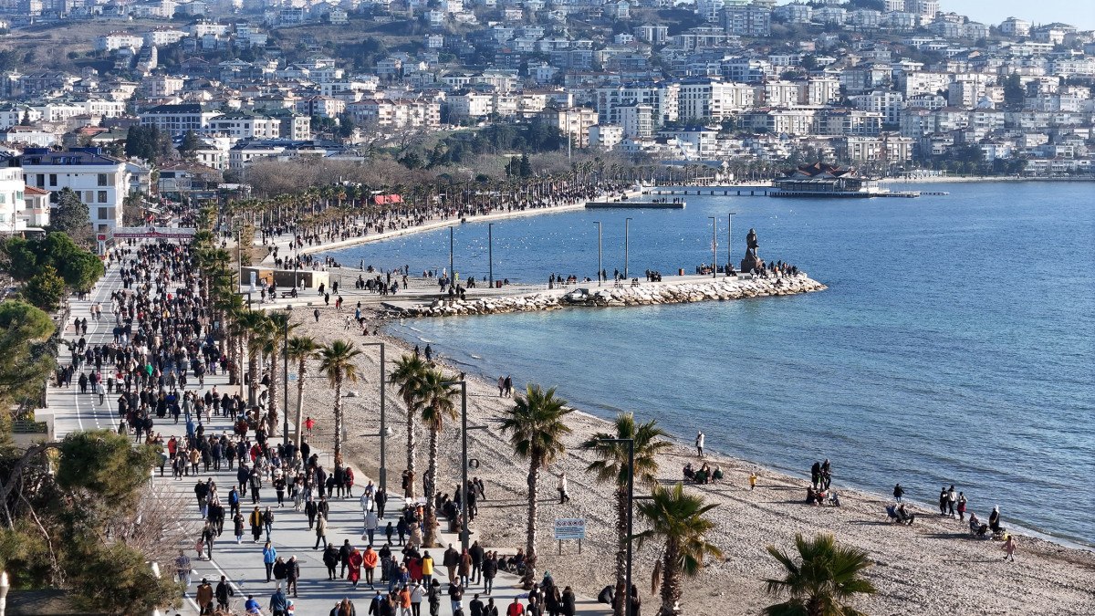 İstanbul'da Güneşli Bir Yeni Yıl Sabahı