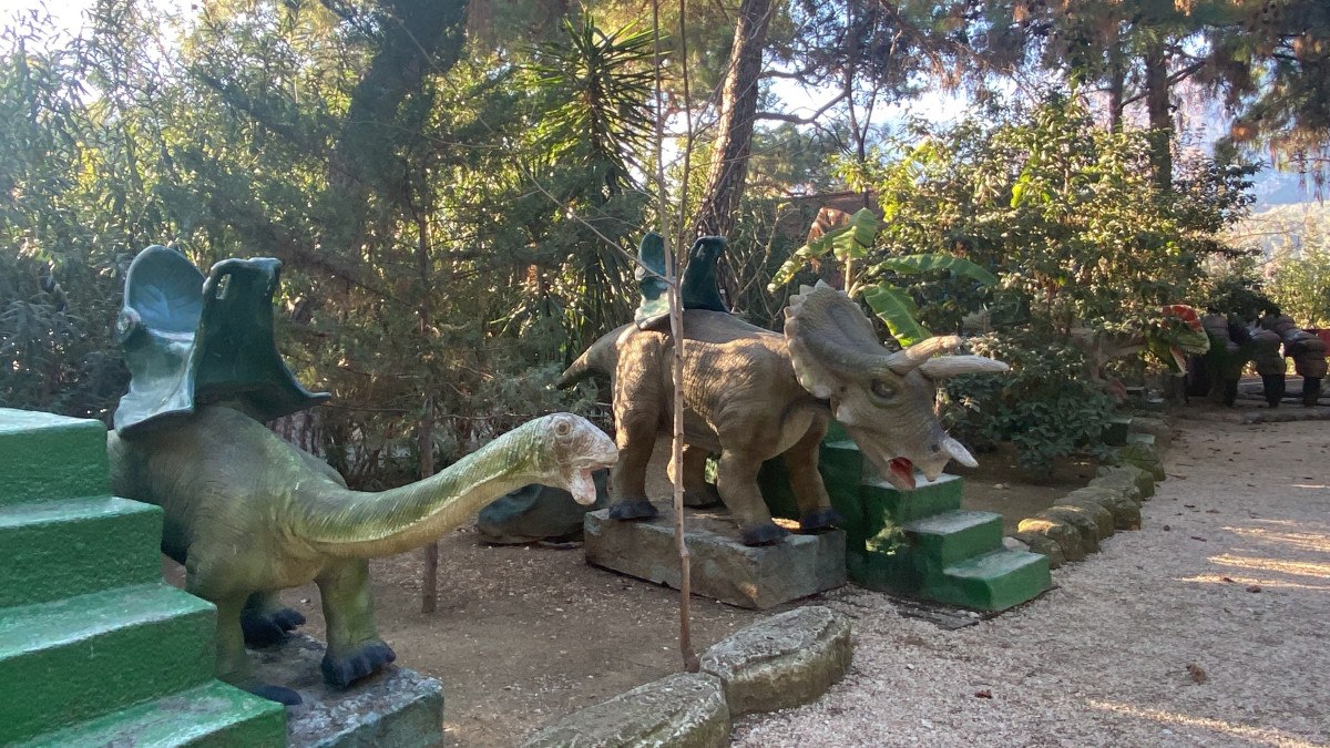 Antalya'nın Kemer İlçesinde Tartışmalı Mescit Düzenlemesi