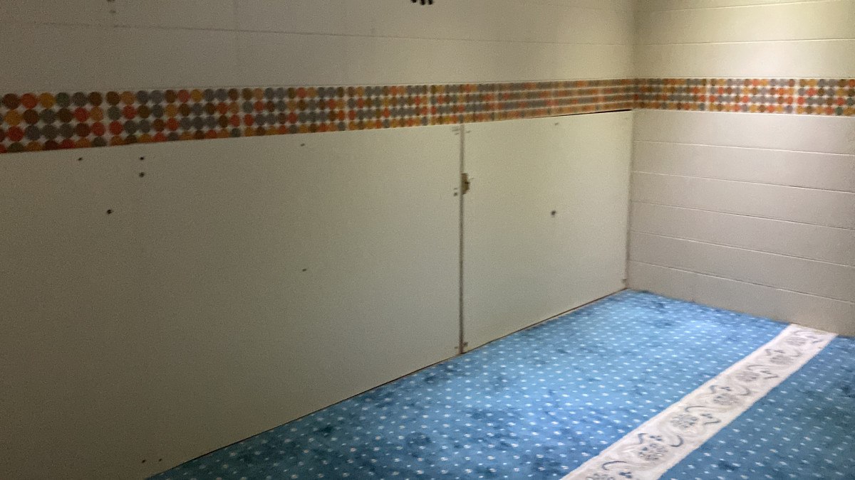 Antalya'nın Kemer İlçesinde Tartışmalı Mescit Düzenlemesi