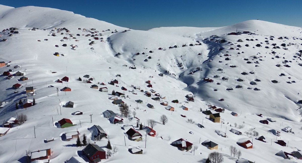 Doğu Karadeniz'de Kar Yağışı ile Görsel Şölen