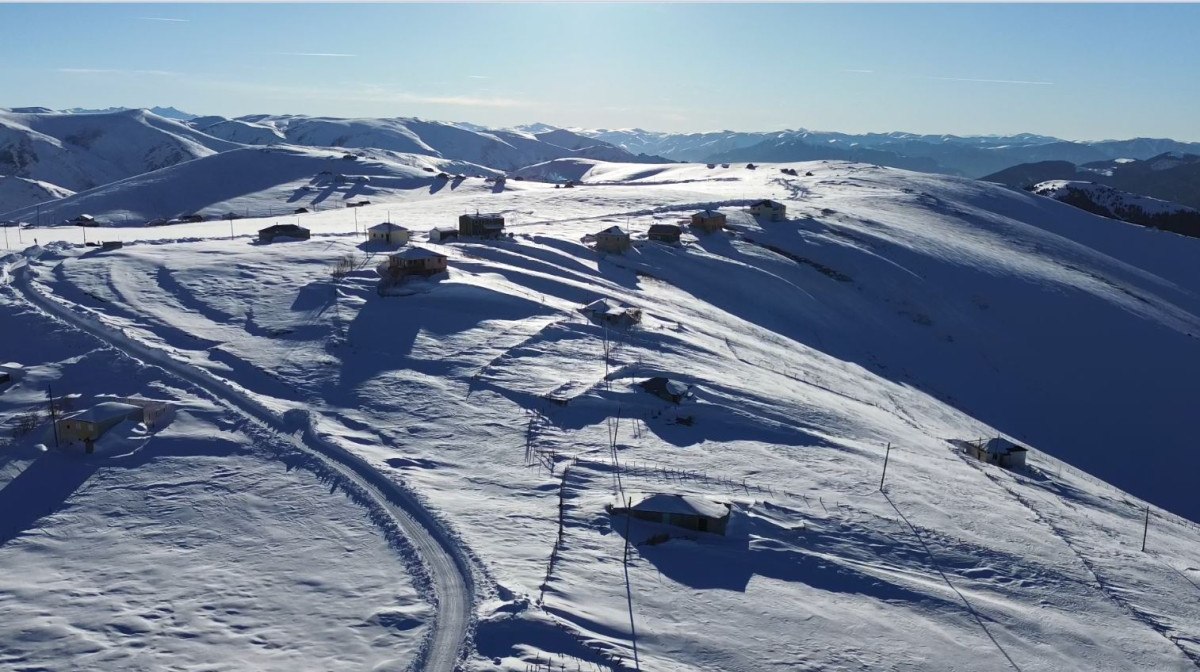 Doğu Karadeniz'de Kar Yağışı ile Oluşan Görsel Şölen