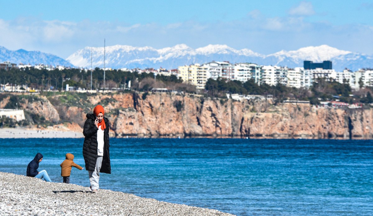 Antalya'da Denize Girilebilecek Son Günler