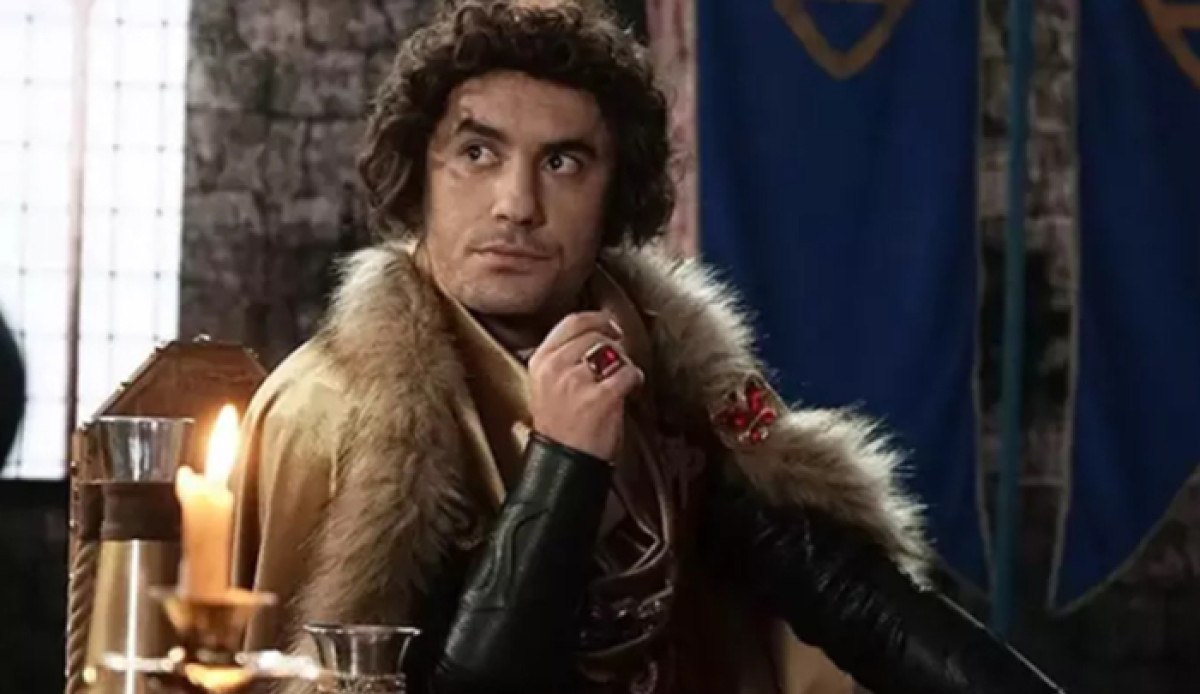 Hüseyin Topuz'un Blu TV'de Yayınlanan Prens Dizisi